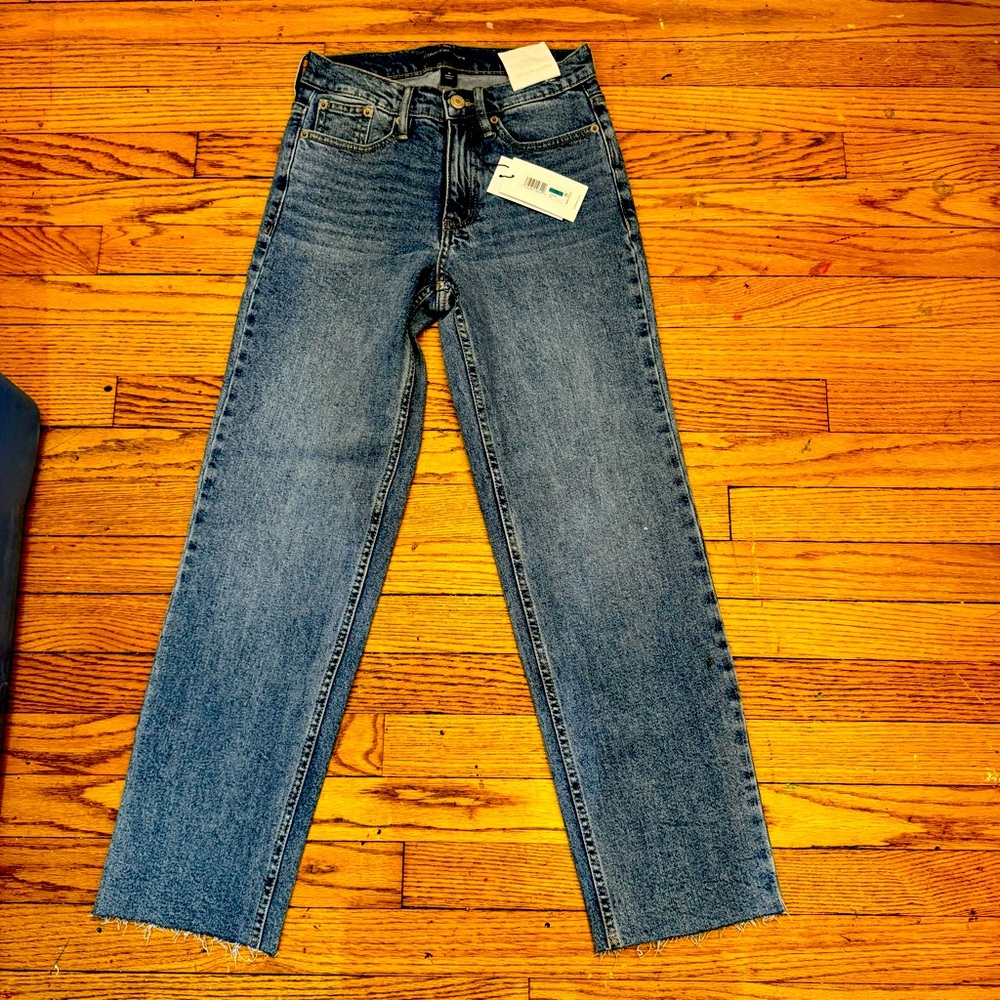 NWT! CK high-rise straight jeans, 24